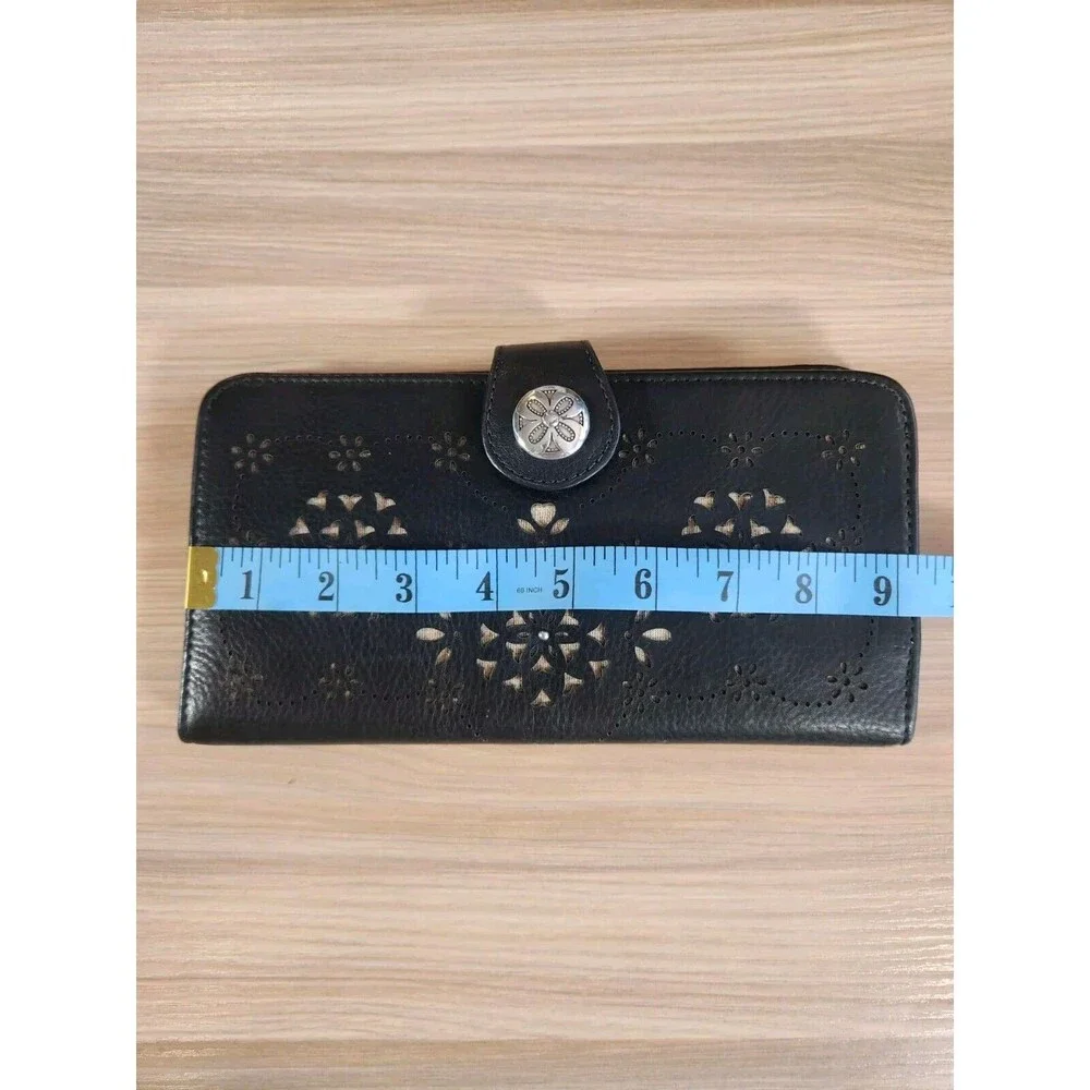 Brighton Collette Cut Out Flowers Floral Clutch Purse Wallet Organizer Black‎